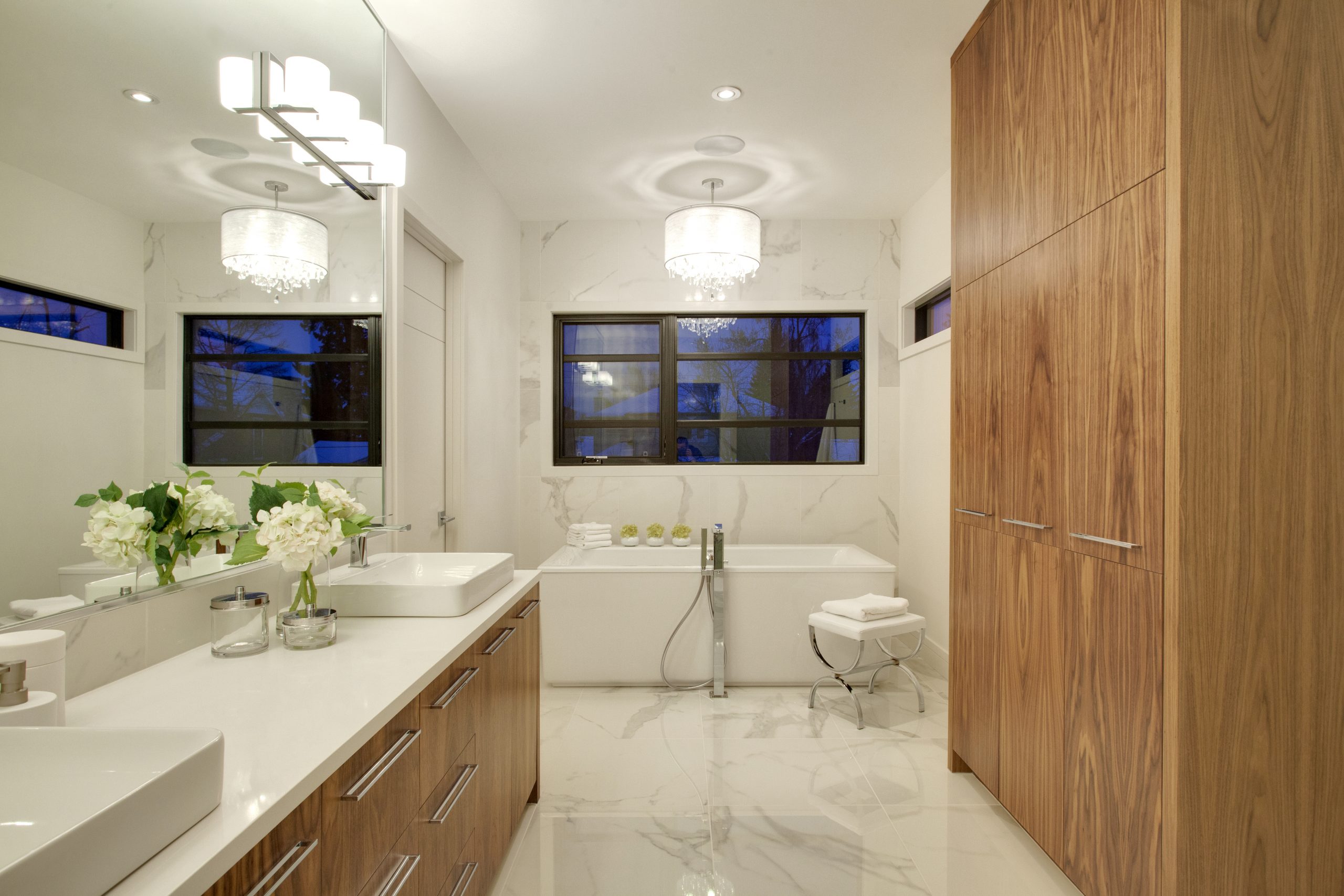 G. Ensuite Main Bathroom